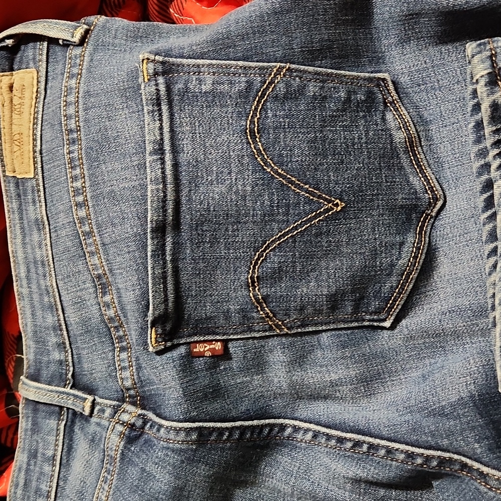 Jeans - Picture 7 of 8